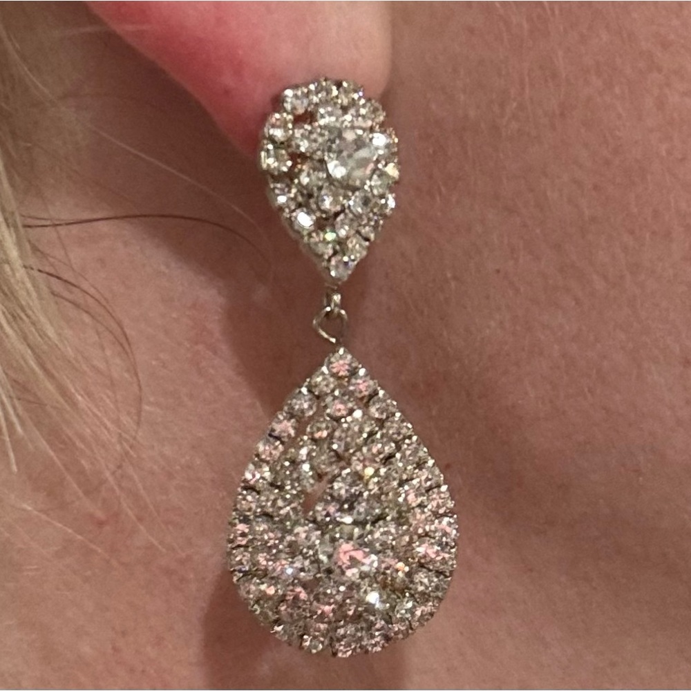 Rhinestone Tear Drop Earrings
